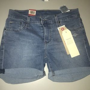 Levi’s Mid length Shorts